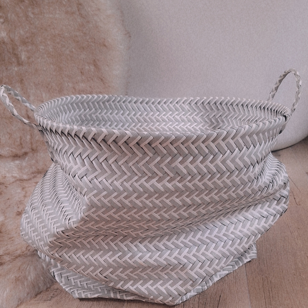 Woven Gray Collapsible Oversize  Basket ( Approx 18 In Tall)